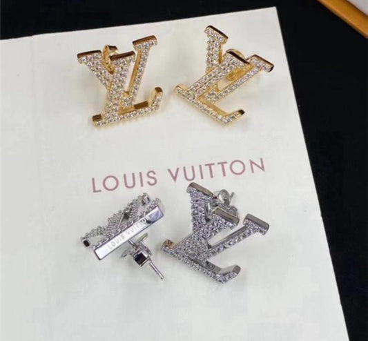 “ L’ Vite “ Stud Earrings