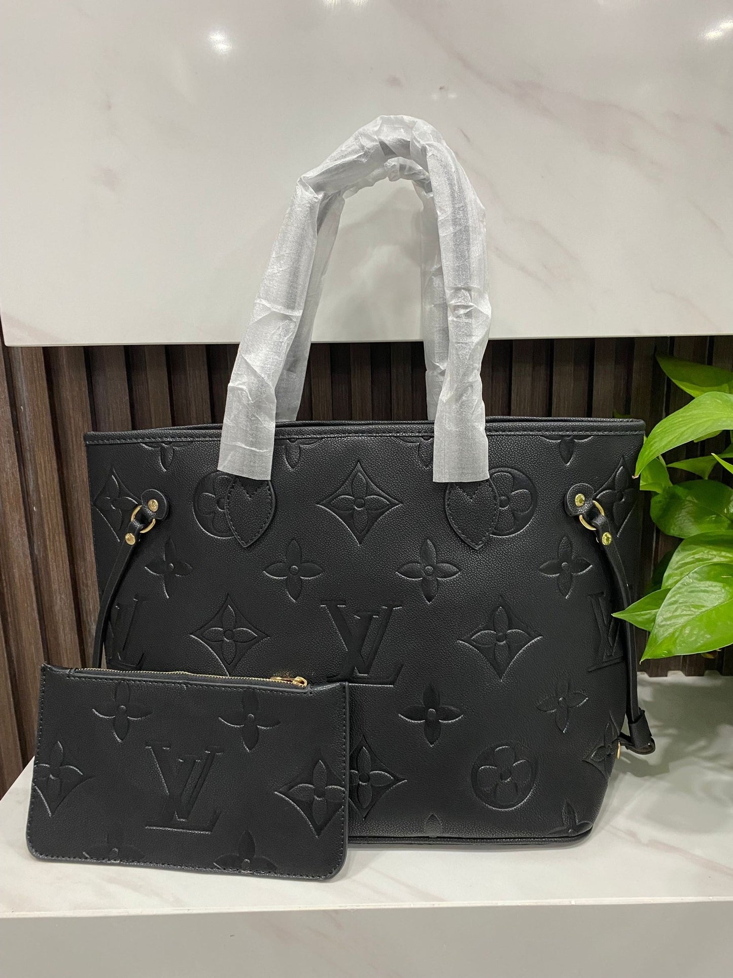 Louis Tote