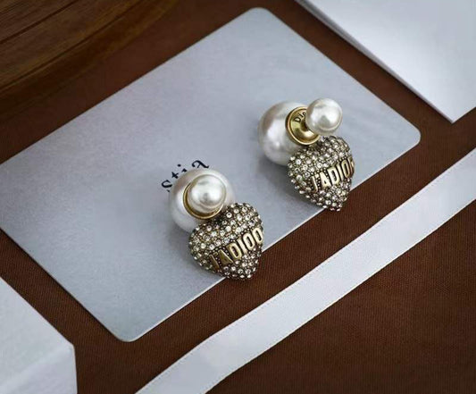 “ Le Pearl Dior “ Earrings