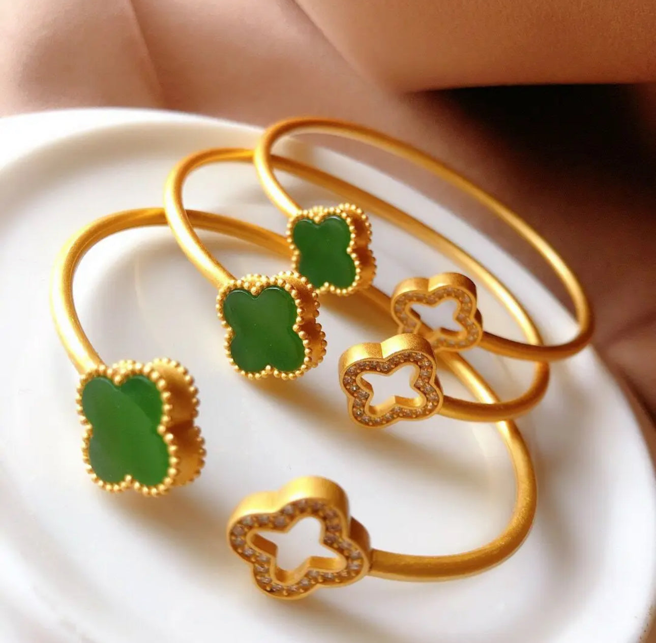 Clover Bangles