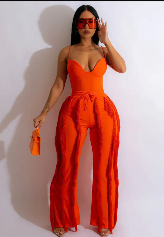 Kayla 2 piece tassel set